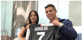 Rifa solidária camisola assinada por Cristiano Ronaldo