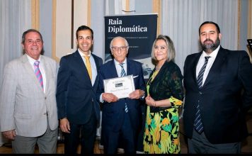 Prémios Raia Diplomática distingue o presidente do Fórum dos Portugueses em Espanha, Manuel Pereira Ramos