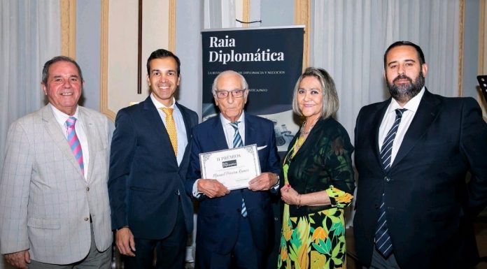 Prémios Raia Diplomática distingue o presidente do Fórum dos Portugueses em Espanha, Manuel Pereira Ramos